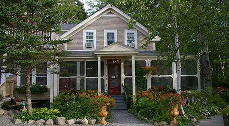 maine-rafting-inn-rooms